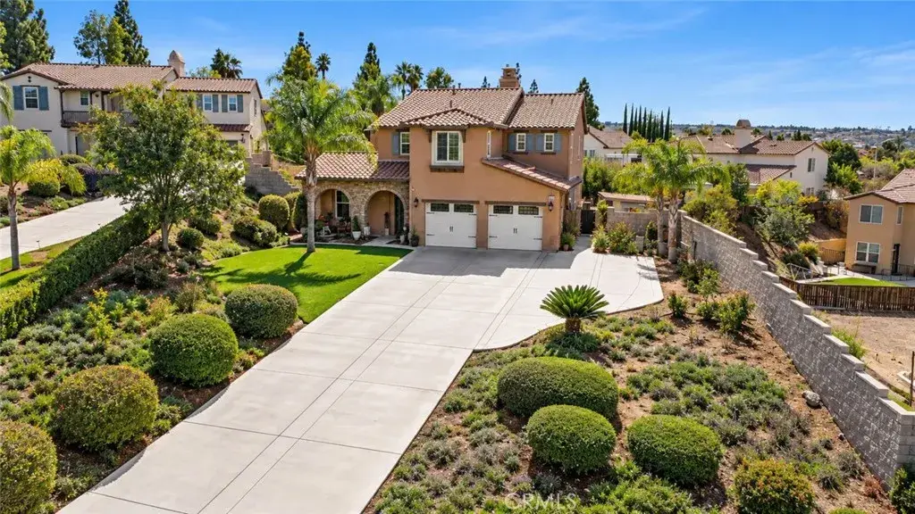 596 Hacienda Drive, Riverside, CA 92507 - #1