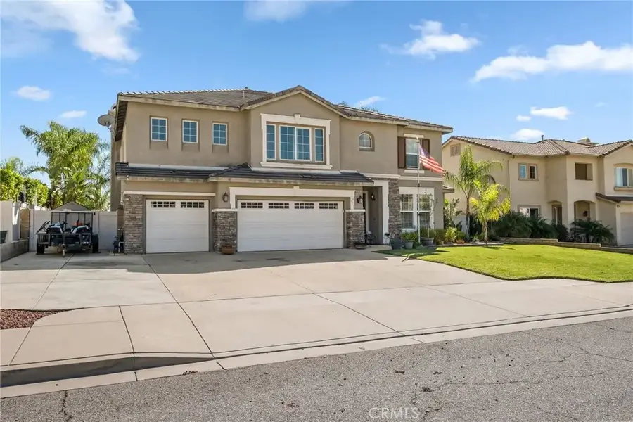 28267 Plumblossom, Highland, CA 92346 - #2