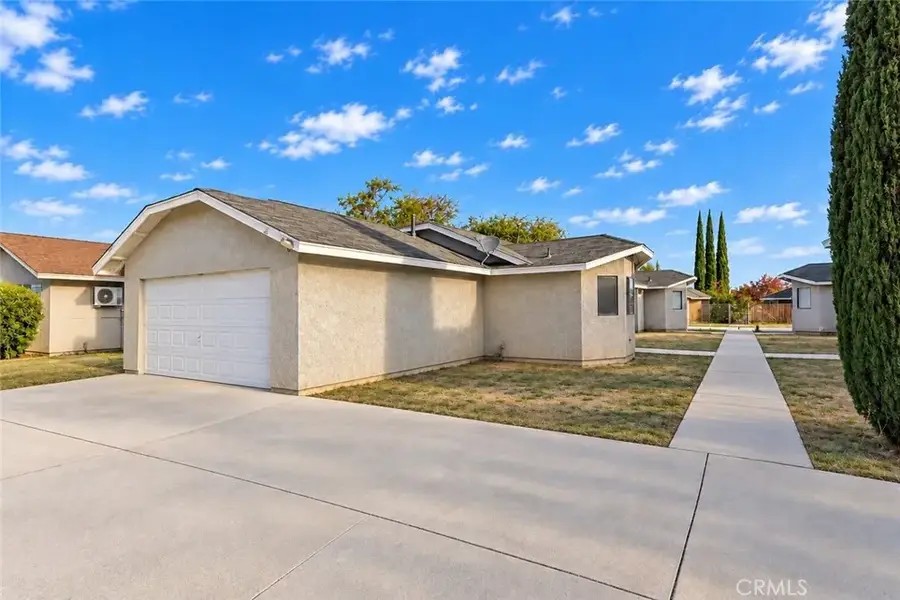 16442 Juniper, Hesperia, CA 92345 - #2