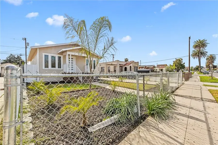 1550 W 70th St, Los Angeles, CA 90047 - #3