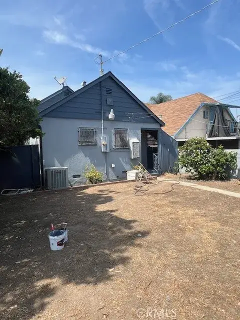 2121 W 70th, Los Angeles, CA 90047 - #3