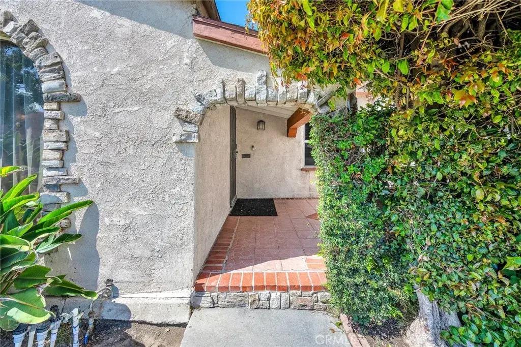 1617 W 80th Street, Los Angeles, CA 90047 - #1
