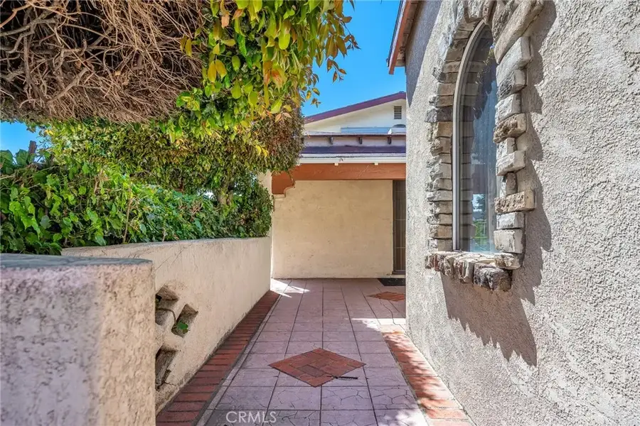 1617 W 80th Street, Los Angeles, CA 90047 - #3