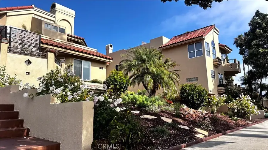 730 S Catalina Ave. Unit D, Redondo Beach, CA 90277 - #2