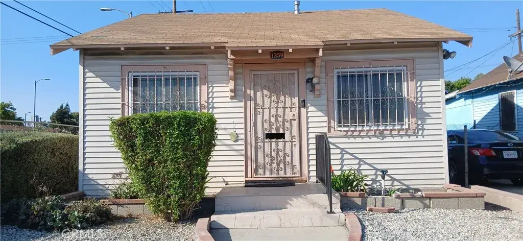 1359 W 69th, Los Angeles, CA 90044 - #1