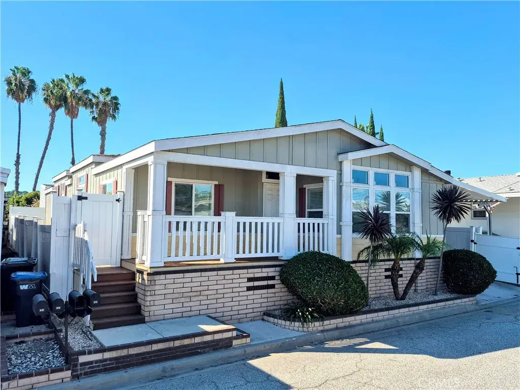 2601 E Victoria #14, Rancho Dominguez, CA 90220 - #1
