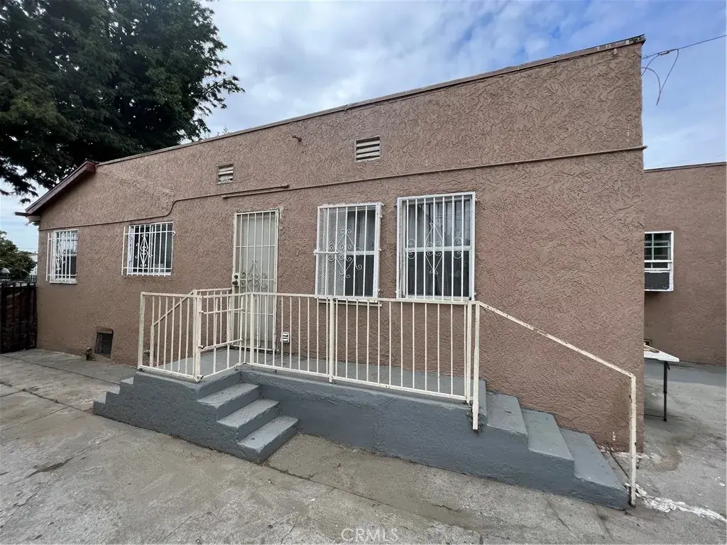 913 E 87th Street, Los Angeles, CA 90002 - Image #1