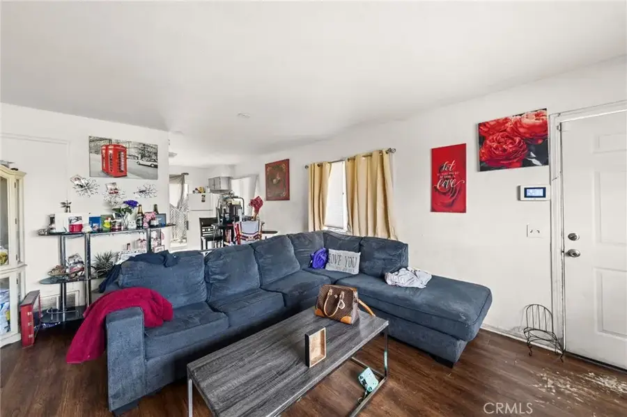 281 N Valley View Drive, Hemet, CA 92543 - Image #2