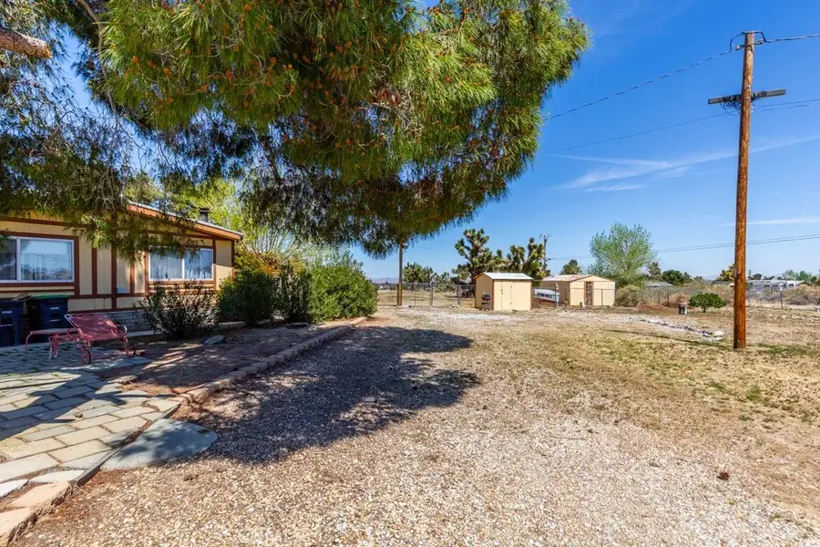 4280 Solano Road, Phelan, CA 92371 - Image #3