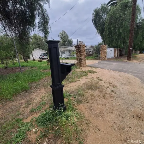 10560 Robinson Avenue, Riverside, CA 92505