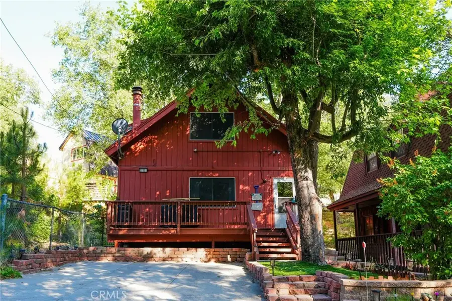 32801 Encina Dr, Running Springs, CA 92382 - Image #2