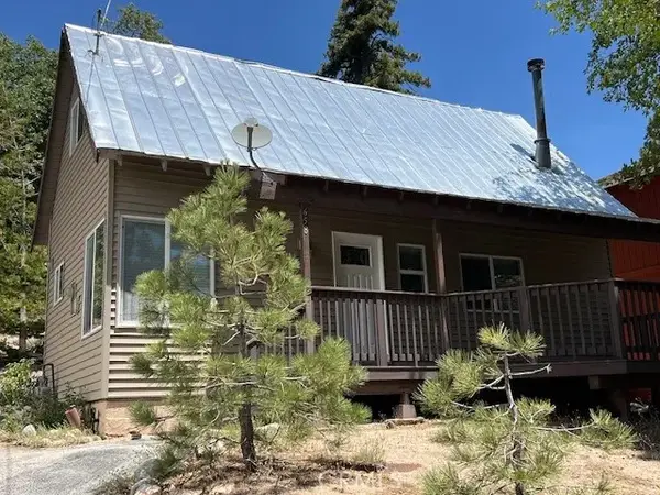 658 Dahlia Drive, Green Valley Lake, CA 92341