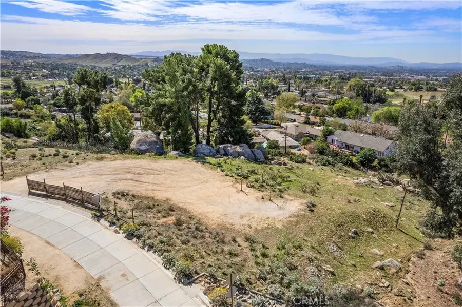 2935 Galaxie Heights, Riverside, CA 92507 - Image #3