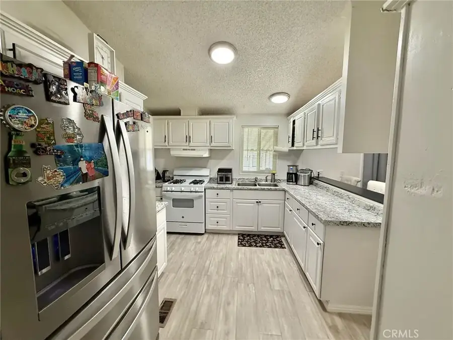 22020 Nisqually #49, Apple Valley, CA 92308 - Image #2