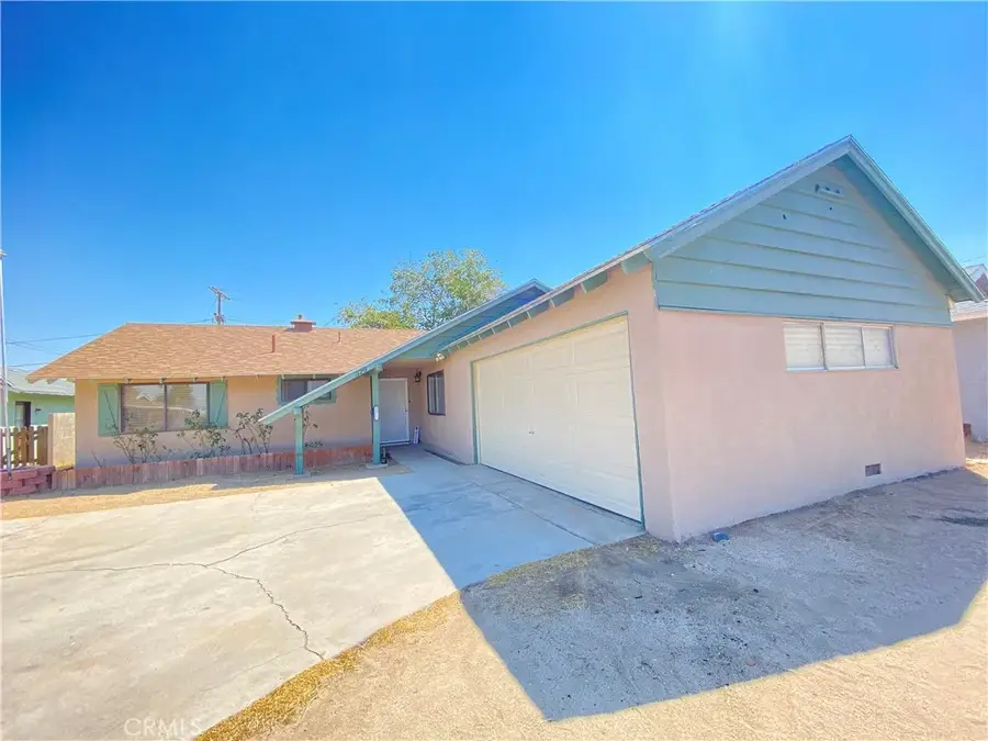 329 E Church Avenue, Ridgecrest, CA 93555 - Image #2