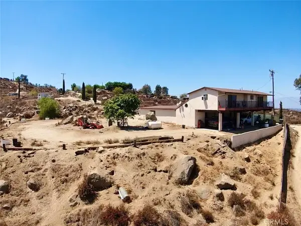 20320 Roads End Drive, Perris, CA 92570