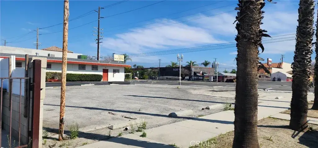 1305 N Mount Vernon, Colton, CA 92324 - Image #1