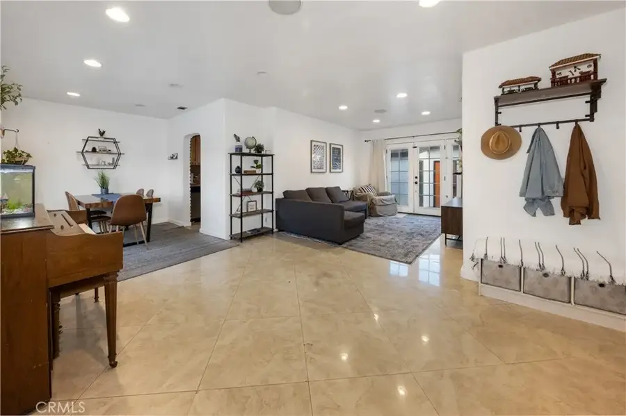 9226 Foster, Bellflower, CA 90706 - Image #3