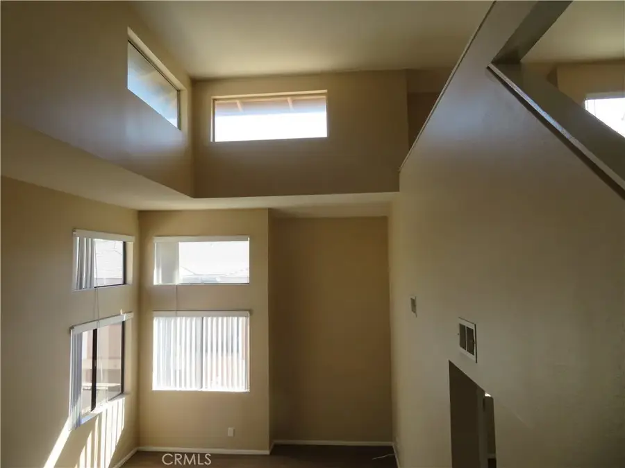 1341 Massachusetts Avenue #205, Riverside, CA 92507 - Image #2