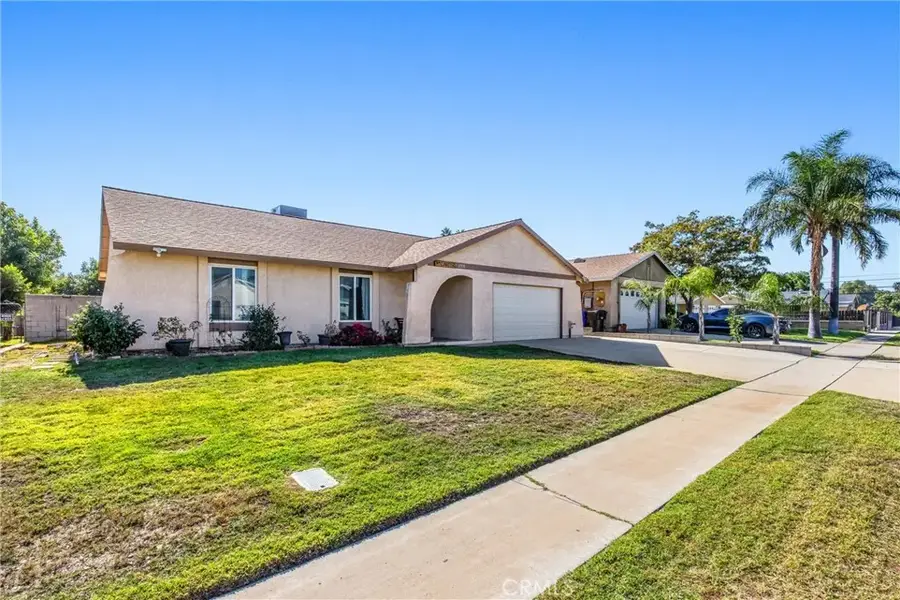 17331 Seville Court, Fontana, CA 92335 - Image #2