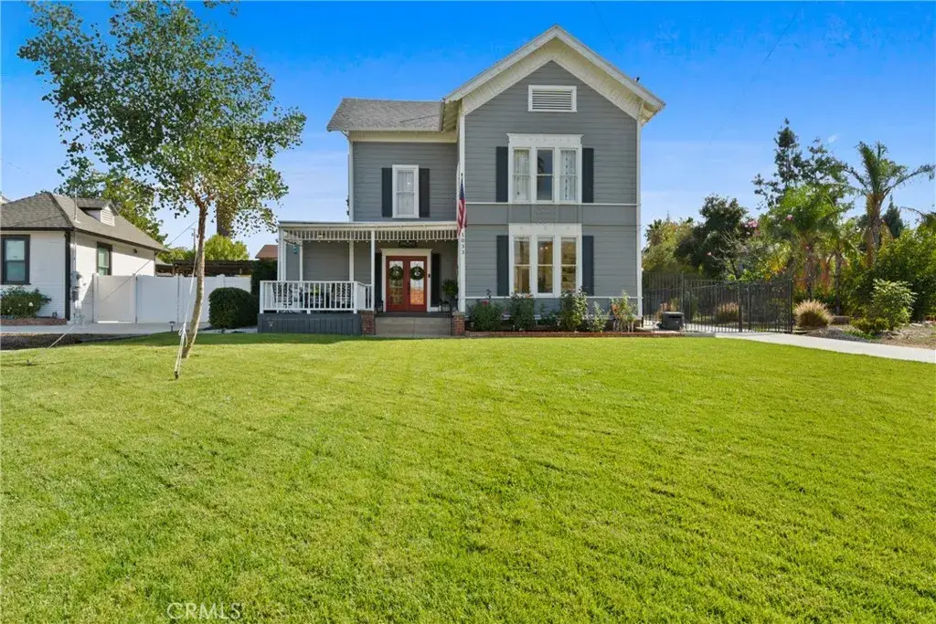 1033 W Palm Avenue, Redlands, CA 92373 - Image #1