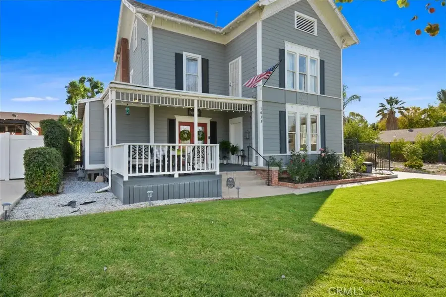 1033 W Palm Avenue, Redlands, CA 92373 - Image #2