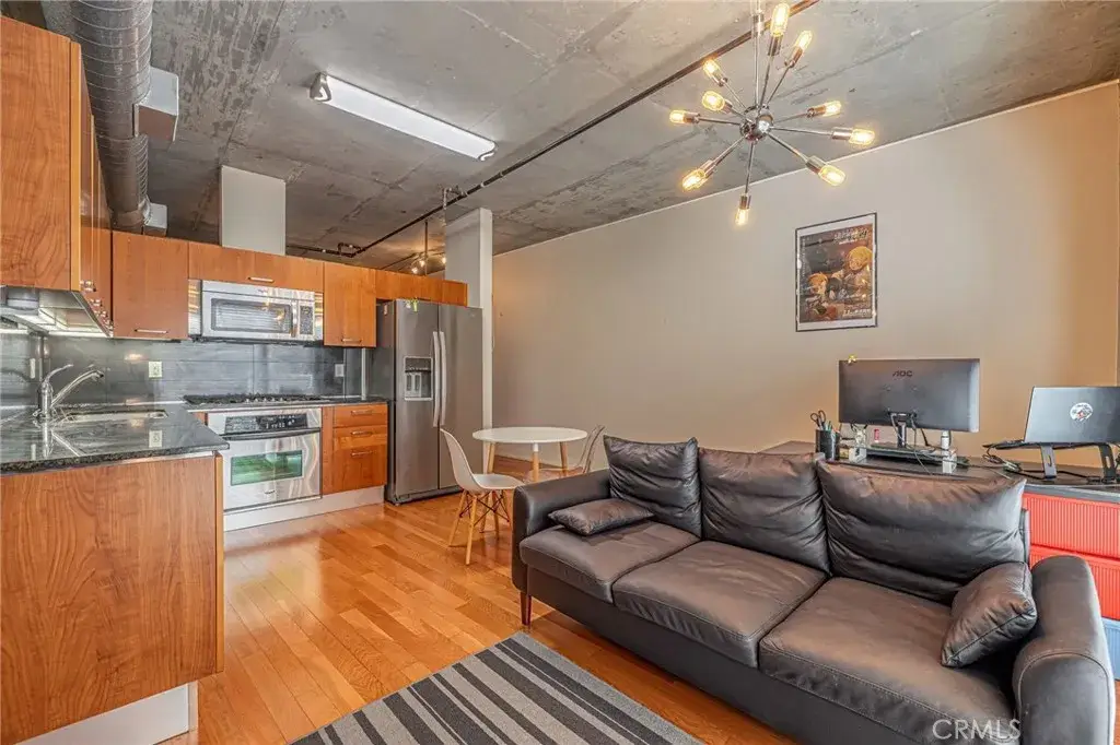 645 W 9th #301, Los Angeles, CA 90015 - Image #1