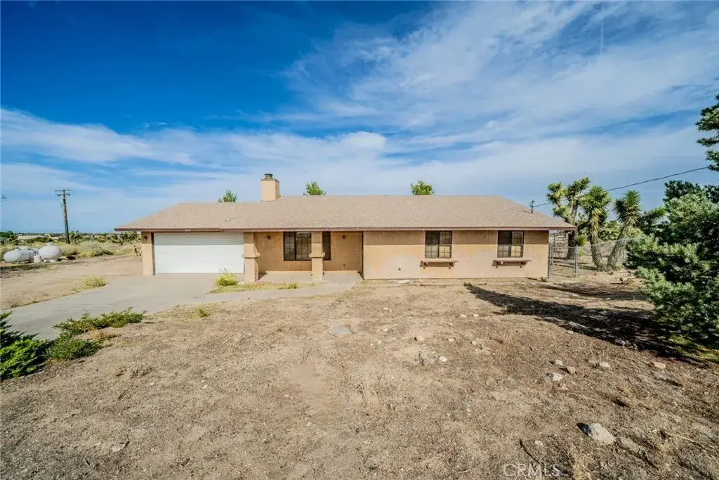 3818 Sunnyslope Road, Phelan, CA 92371 - Image #1