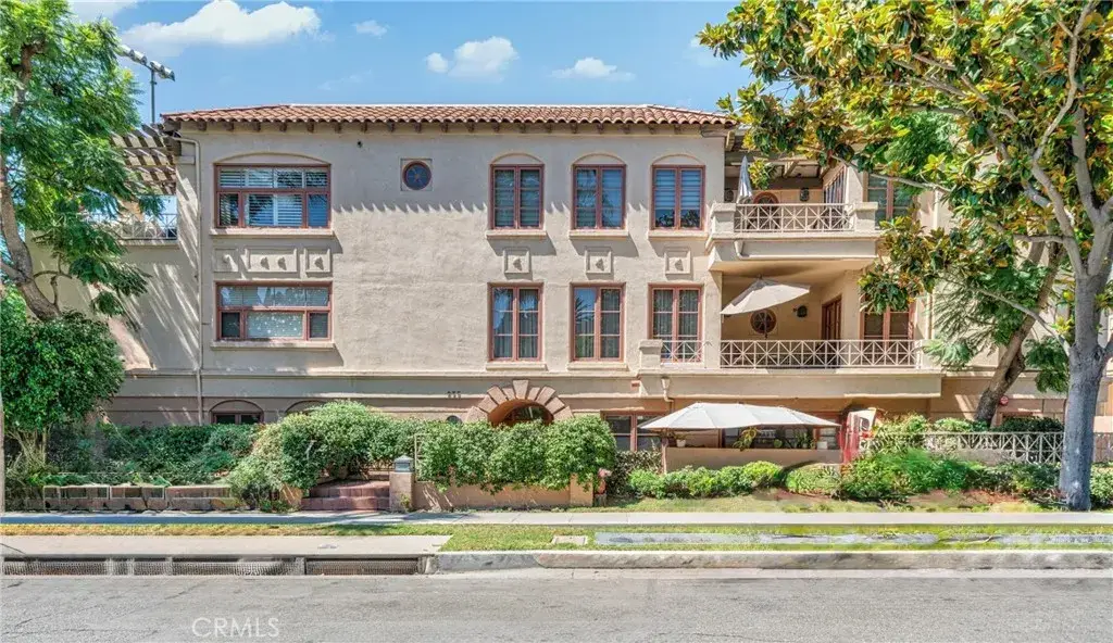 235 S Gale #102, Beverly Hills, CA 90211 - Image #1