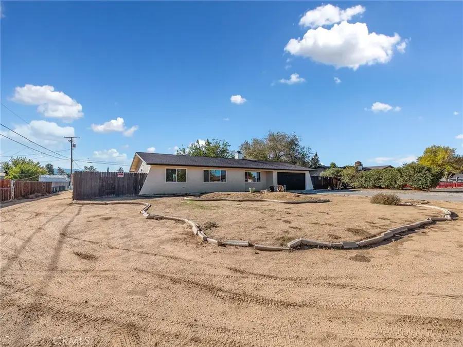 21225 Lone Eagle, Apple Valley, CA 92308 - Image #3