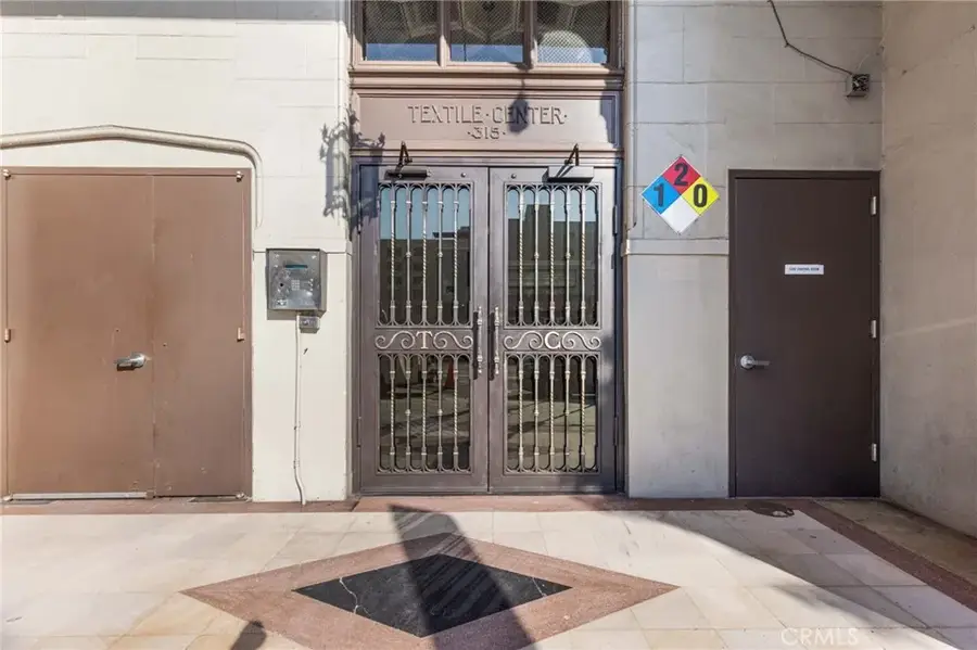 315 E 8th #401, Los Angeles, CA 90014 - #2