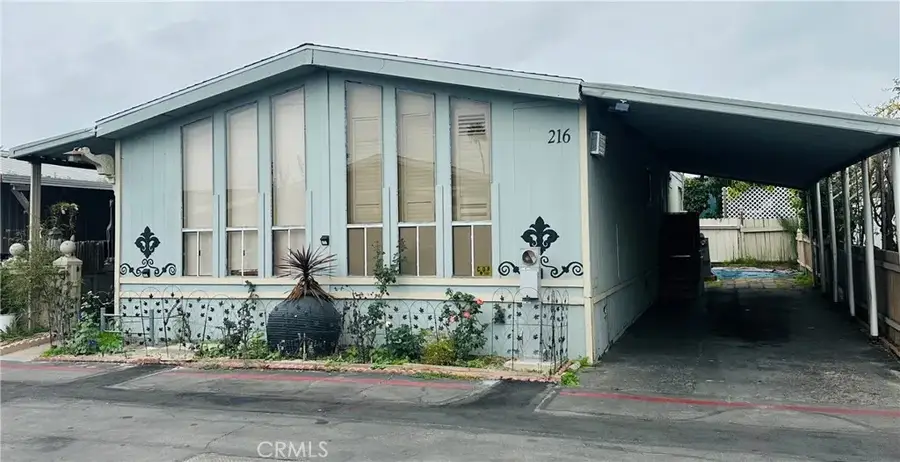 216 Emerald, Santa Ana, CA 92703 - Image #2