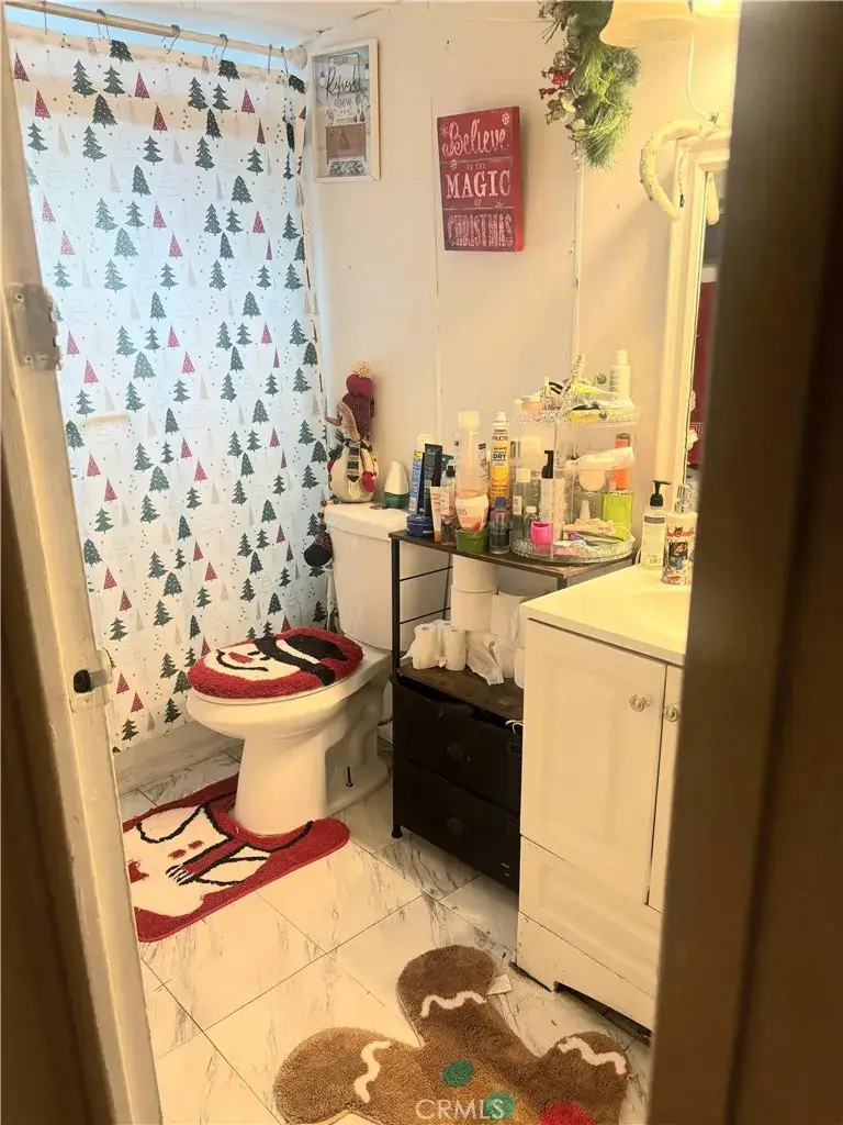 8239 Cottonwood Ave #13, Fontana, CA 92335 - Image #2