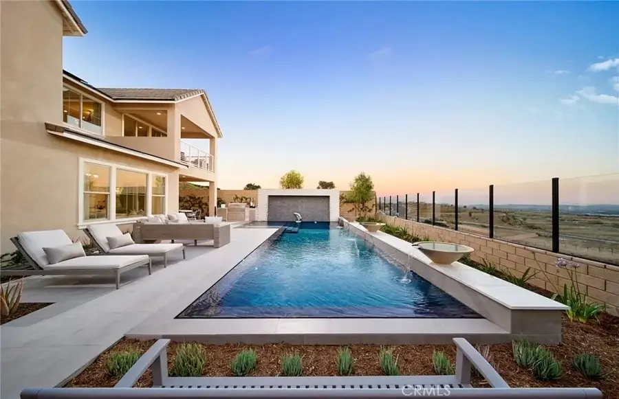 11811 Canoga Avenue, Chatsworth, CA 91311 - Image #2