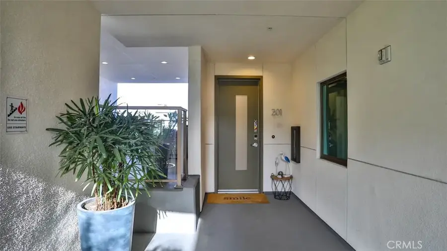 3025 Byron Street #201, San Diego, CA 92106 - Image #3