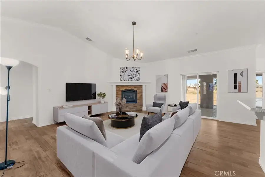 11423 Desert View, Pinon Hills, CA 92372 - Image #2