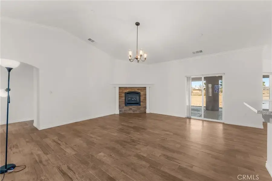 11423 Desert View, Pinon Hills, CA 92372 - Image #3