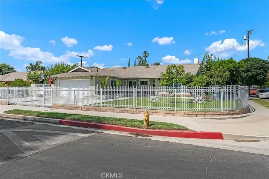 8521 Gloria, North Hills, CA 91343 - Image #3