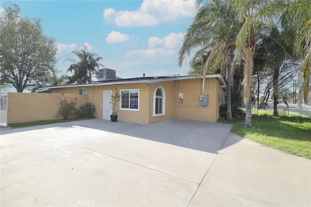 525 E 3rd, Rialto, CA 92376 - Image #1