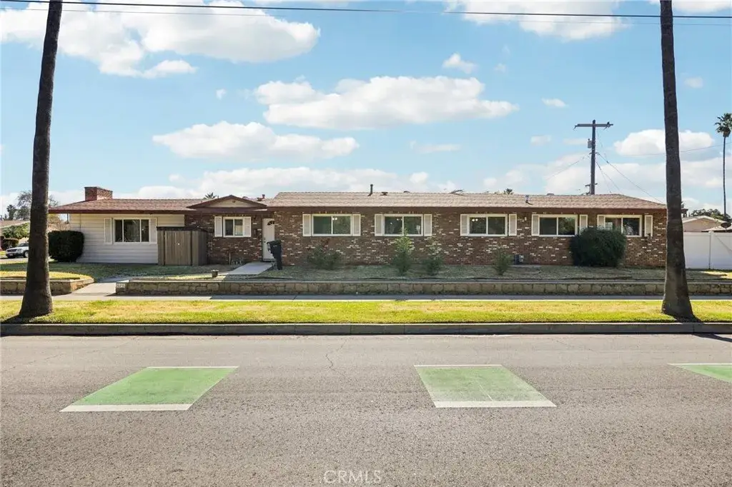 975 Brookside Avenue, Redlands, CA 92373 - Image #1