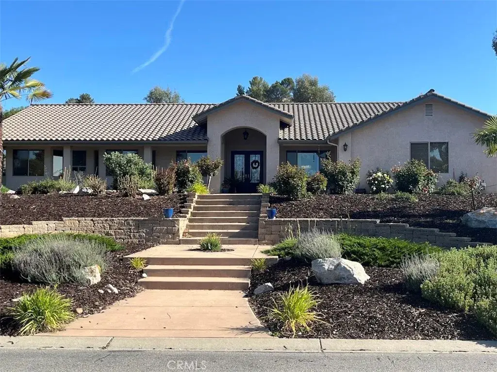 170 Nutwood Circle, Paso Robles, CA 93446 - Image #1