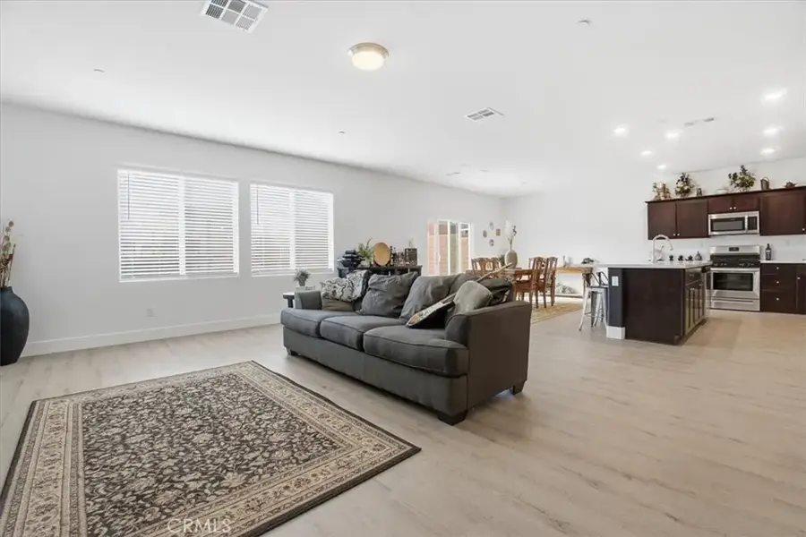 14219 Fir, Oak Hills, CA 92344 - Image #3