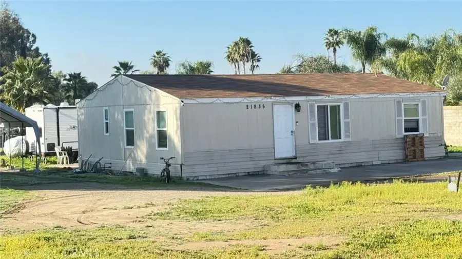 21835 Martin St, Perris, CA 92570 - #3