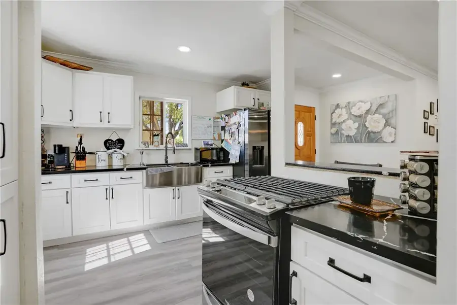 7715 Rogers Lane, San Bernardino, CA 92410 - #2