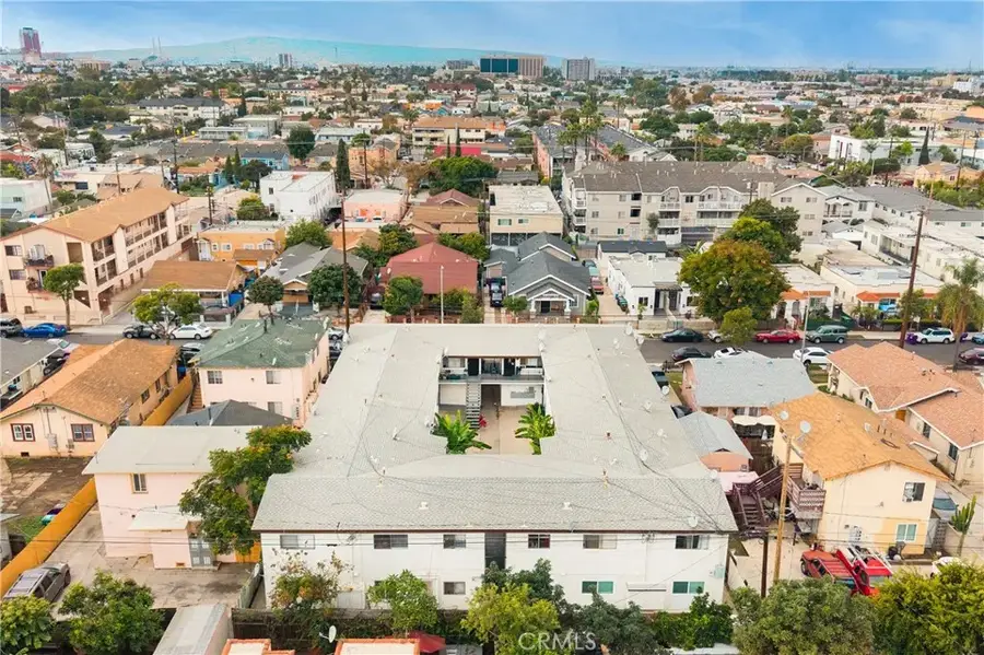 1050 Gaviota, Long Beach, CA 90813 - #2