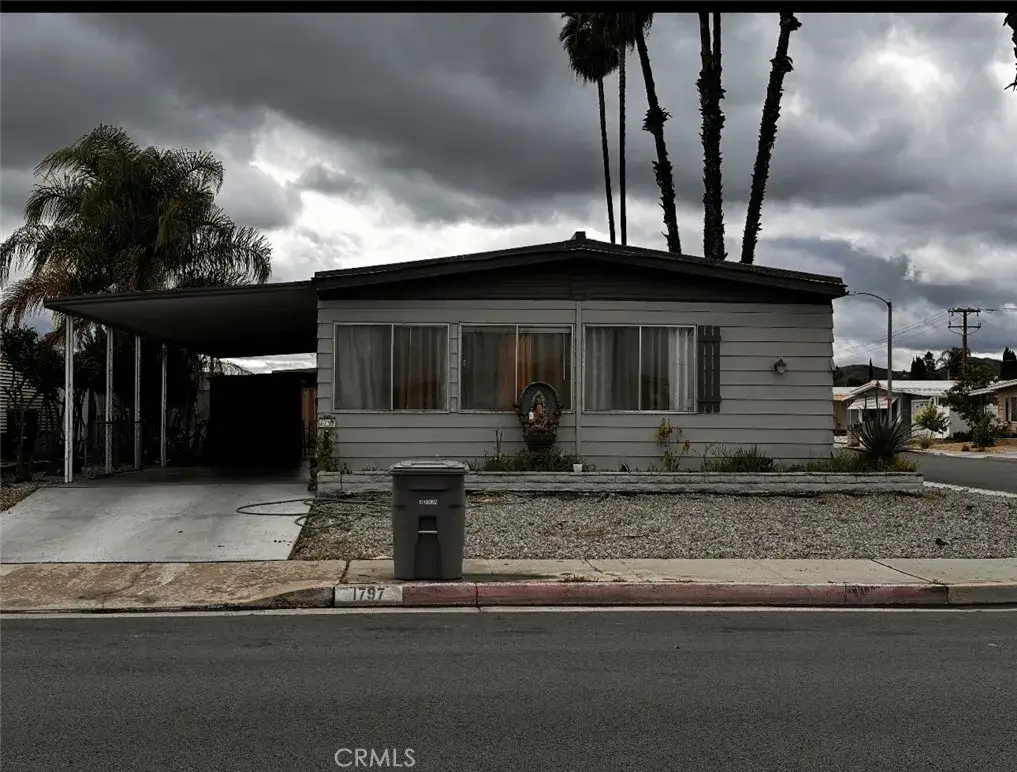 1797 W Johnston, Hemet, CA 92545 - #1
