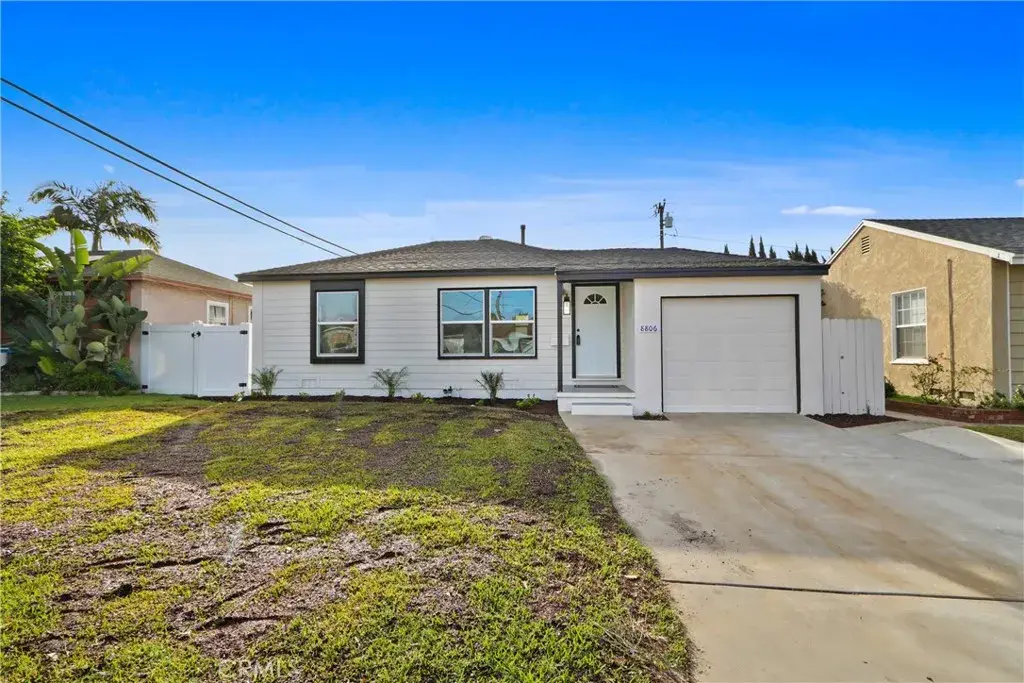 8806 Stamps, Downey, CA 90240 - #1