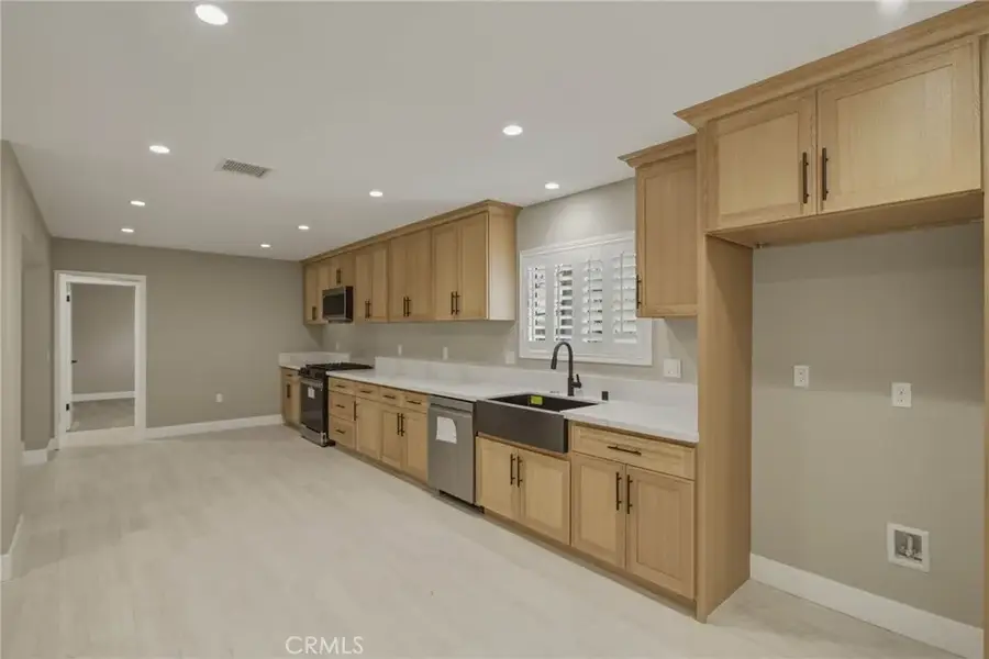 5874 Olive, Rialto, CA 92377 - #3