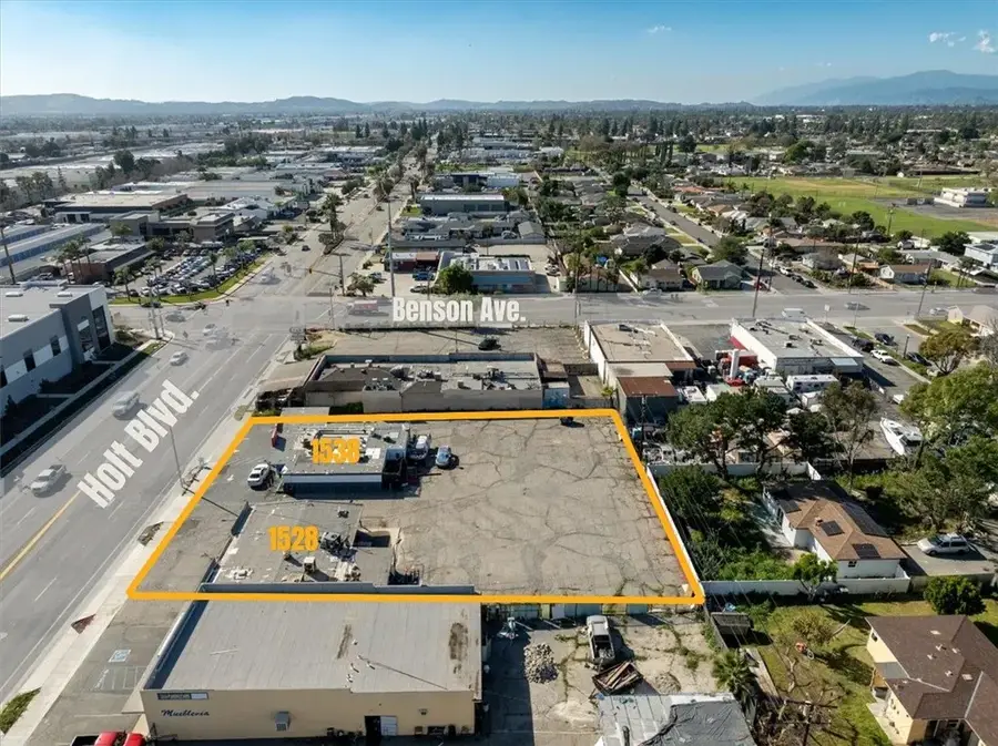 1528 W Holt, Ontario, CA 91762 - #2