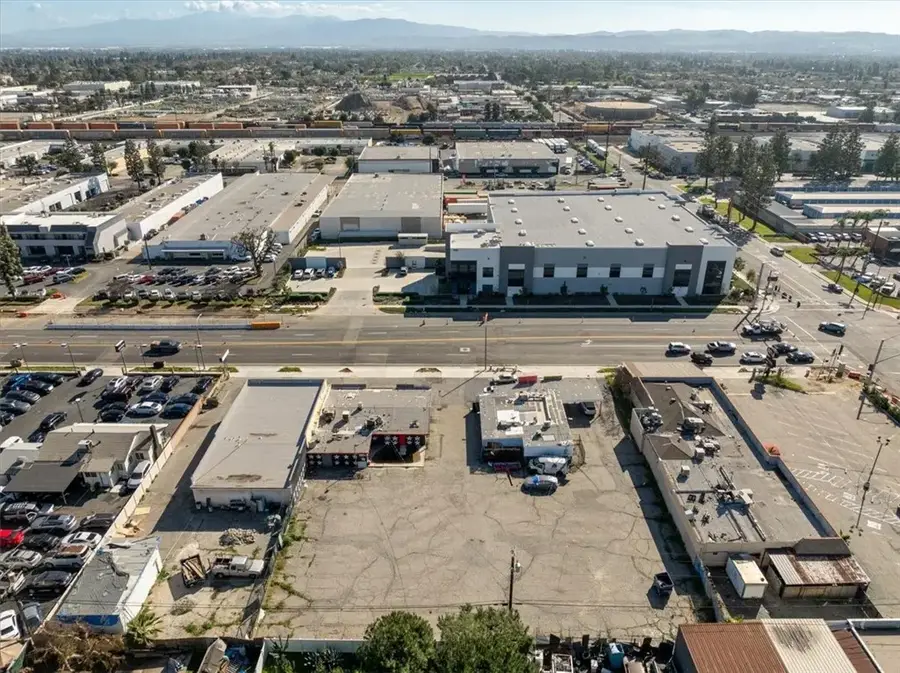 1528 W Holt, Ontario, CA 91762 - #3